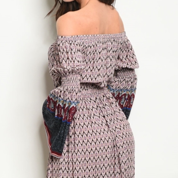 Last 1! Flirty Boho style Maxi! Bell Sleeve - Picture 3 of 4